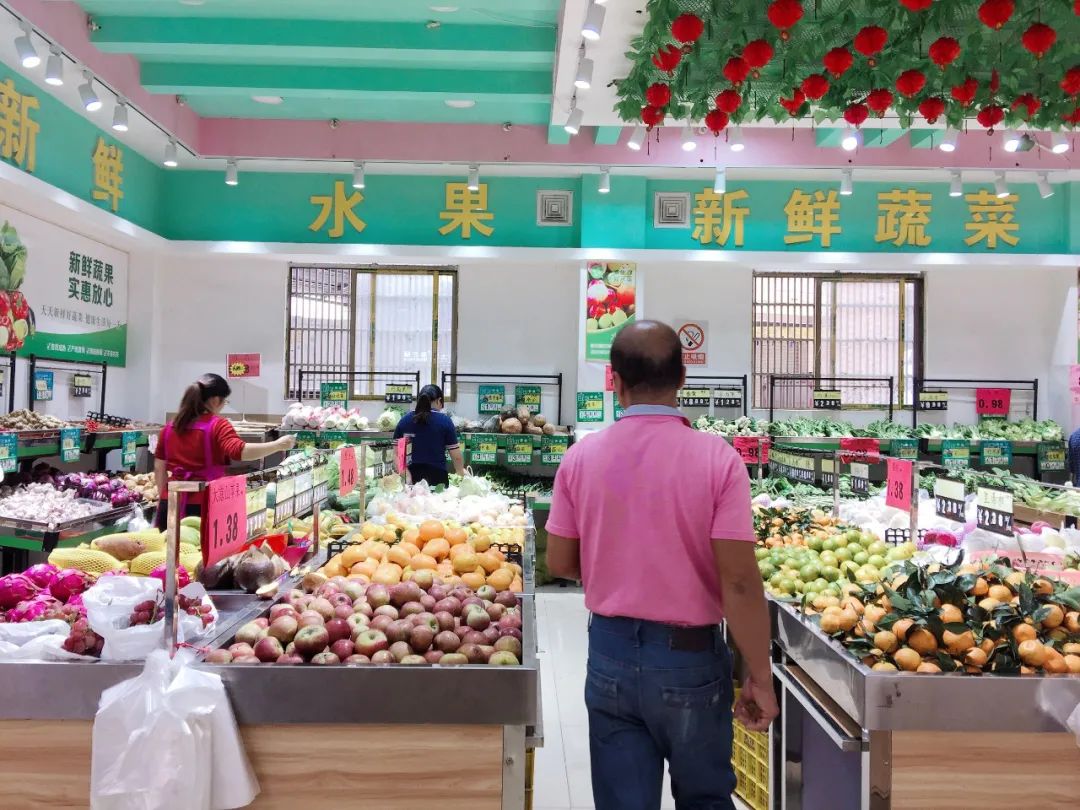 “十八线”小镇商业进化，接轨一二线|城市好奇心