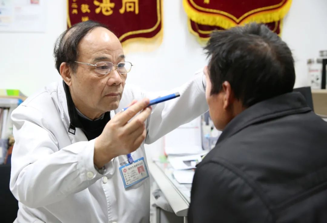 福州东南眼科医院医生排名表,福州东南眼科全部医生