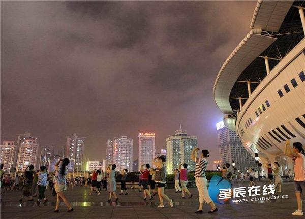 贺龙体育中心c区,贺龙体育中心实景图