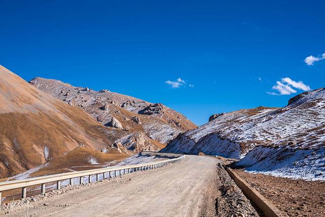 青海玉树旅游攻略,青海南大门三江源头