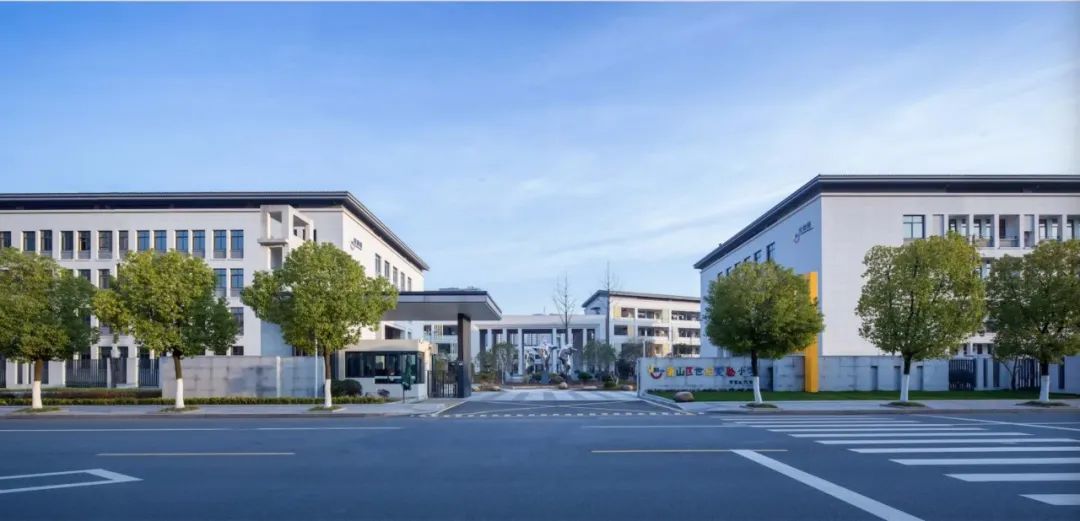 首届全国十佳文明校园,省级文明校园学校基本情况