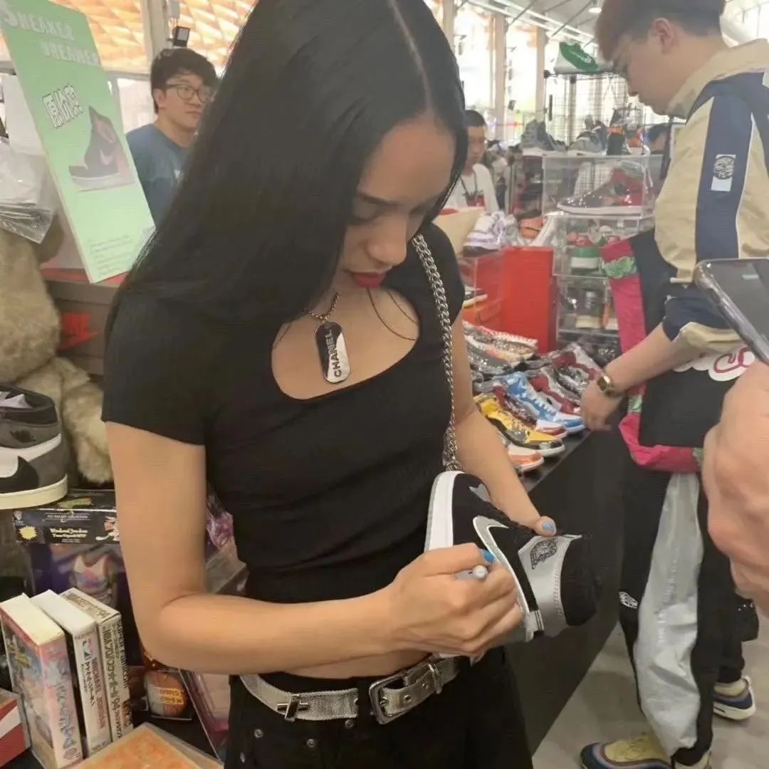 「犹豫就会败北」vs「等等*党**的胜利」