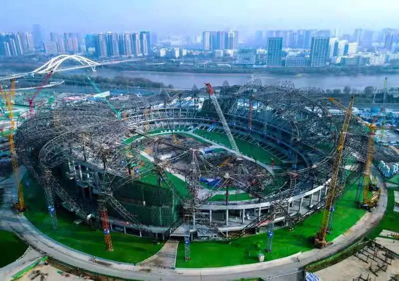 奥体中心正式封顶,兰州太和城封顶