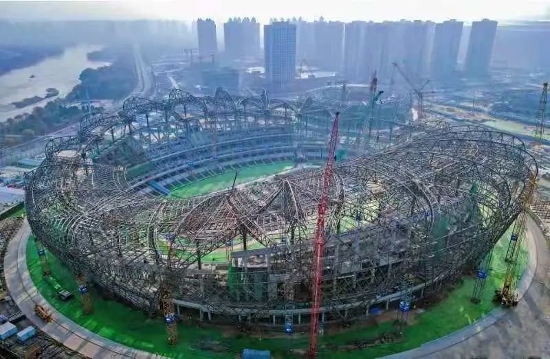 奥体中心正式封顶,兰州太和城封顶