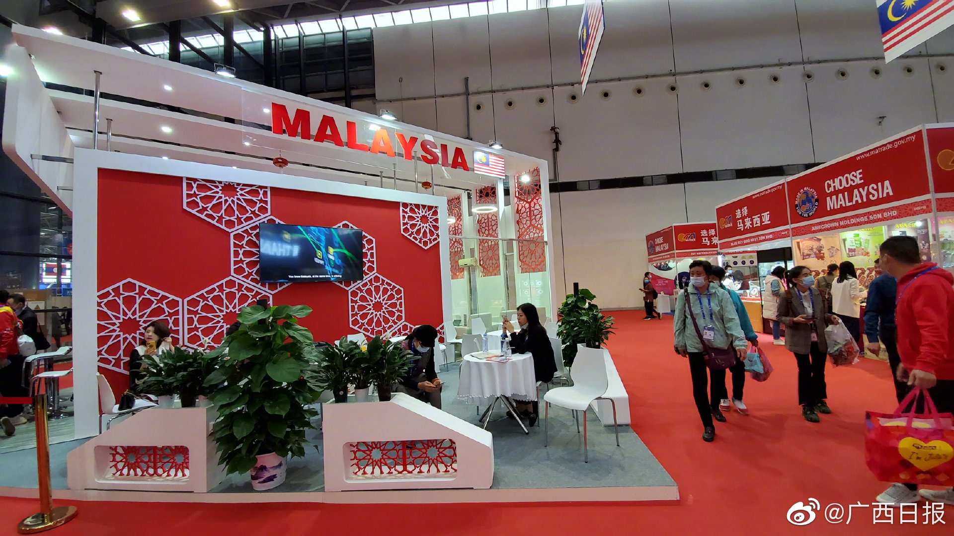 小广西西带你逛展｜马来西亚：带来众多马来西亚“国民”产品
