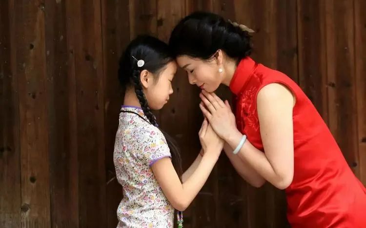 沉香原创旗袍,沉香旗袍馆私人订制