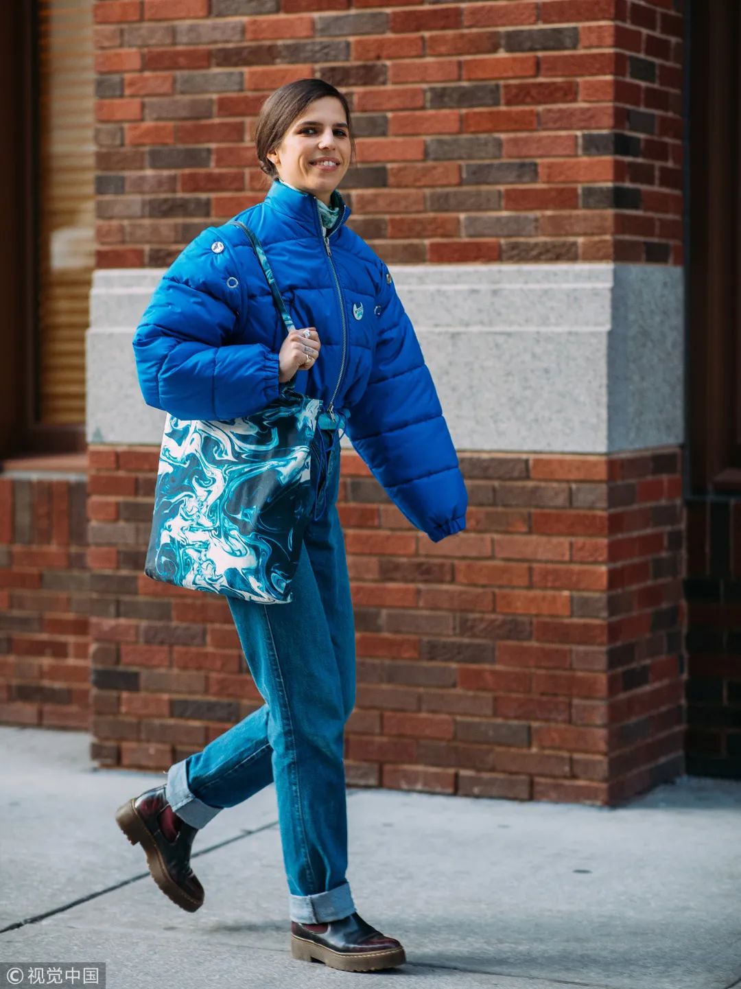 一件羽绒服，治好了我的“身材焦虑”