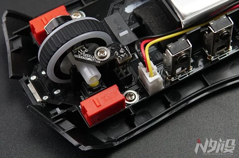 多彩m800无线鼠标拆解,多彩m800pro鼠标测评