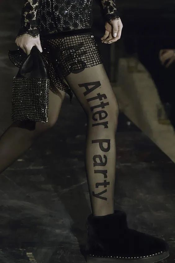 这件最贴身的单品,从八十年前一直抢手到今年冬天