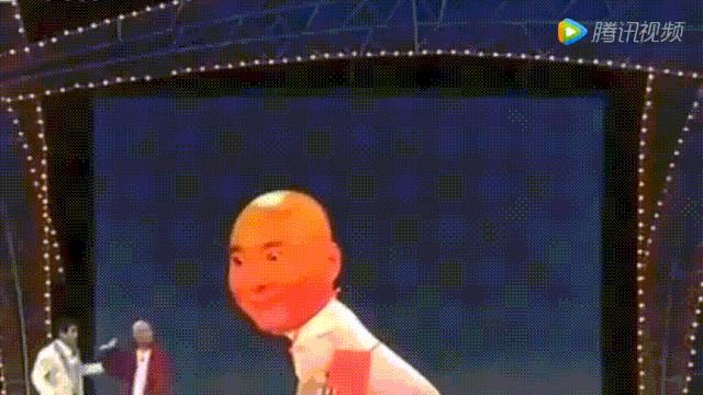 令人一笑解千愁的，是这个光头