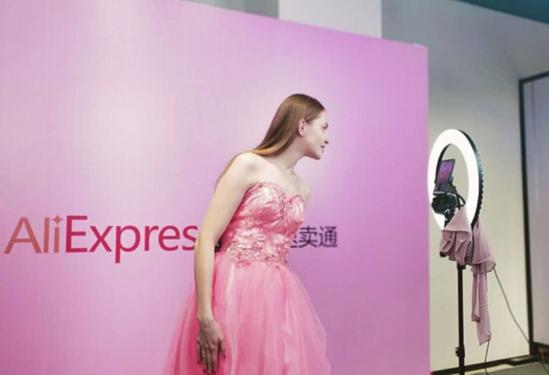 “外援”跨境直播常熟货卖全球