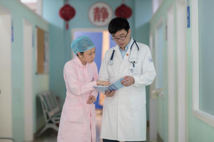 这些受表彰的集体和个人你认识吗,上海有谁受到表彰了