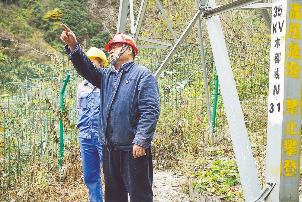 记者节逐梦向未来,华能企业绿色转型发展