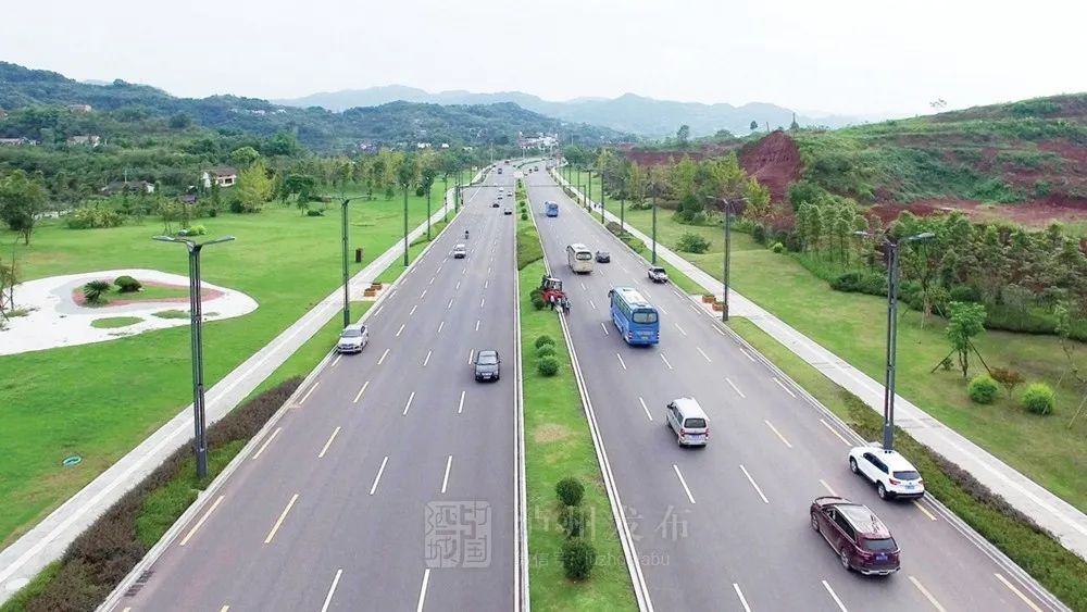 砥砺奋进的五年丨千亿近在咫尺!“变”与“不变”看泸酒