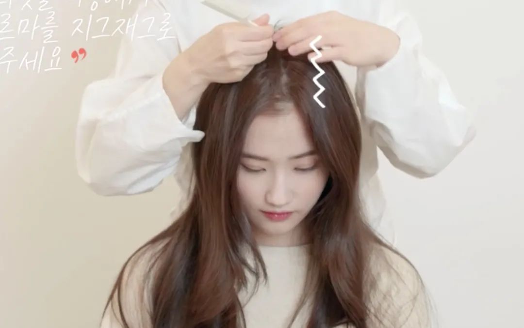 来给大家分享几款秋冬实用发型,秋冬必备发型教程