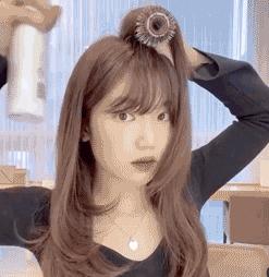 来给大家分享几款秋冬实用发型,秋冬必备发型教程