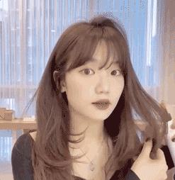 来给大家分享几款秋冬实用发型,秋冬必备发型教程