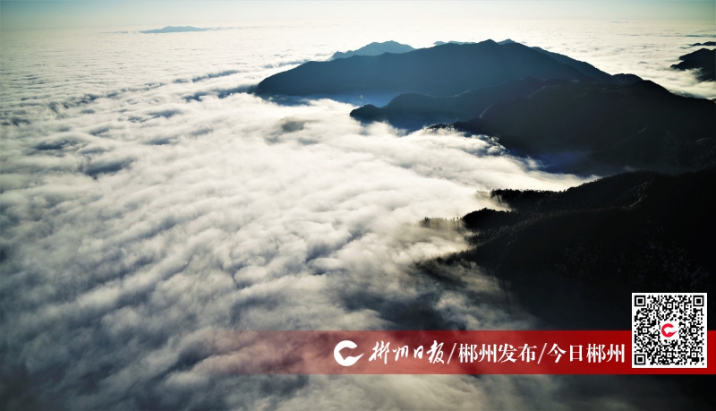 最美山峰云海,最美屋脊山观云海好去处