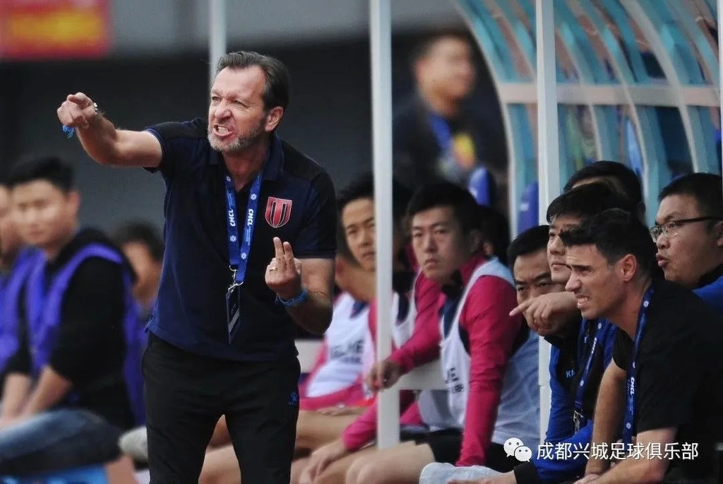 成都兴城主教练卡洛斯,成都兴城教练卡洛斯