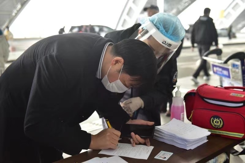 已订的机票怎么退,两家航司宣布退改签新规