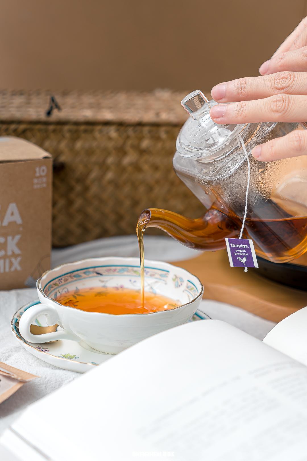 LOOK | 在英国火了大半年的「猪」，喝到了