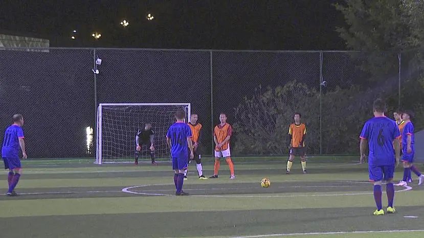 职工足球激情开赛,绿茵激情