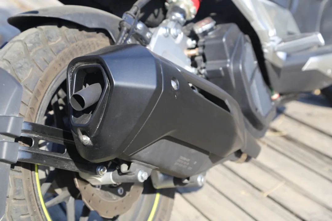 力帆kpv150品控怎么样,力帆kpv150对比豪爵uhr150