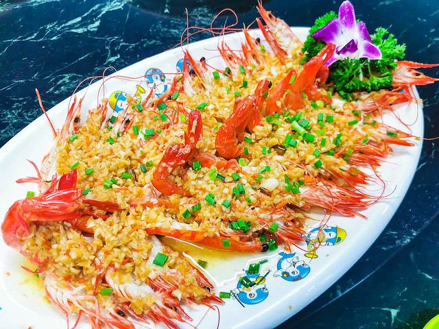 三亚海棠湾吃住攻略,三亚亚龙湾天下第一湾攻略