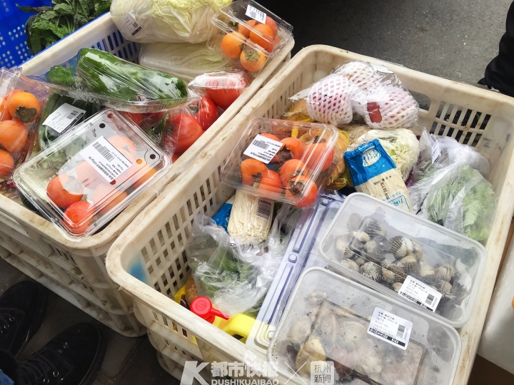 每天只睡三四个小时,营业额一天能上五位数!这门生意一夜爆火!杭州95后夫妻开的店被互联网巨头看上了