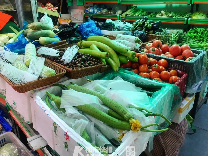 每天只睡三四个小时,营业额一天能上五位数!这门生意一夜爆火!杭州95后夫妻开的店被互联网巨头看上了