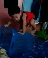 发现孩子误服药物应该如何处理,小孩误服药物后抢救过程