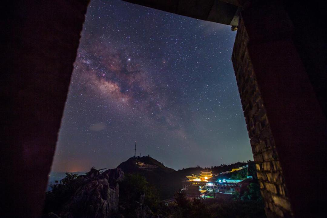 宝鼎寺夜晚,宝鼎寺里面有什么