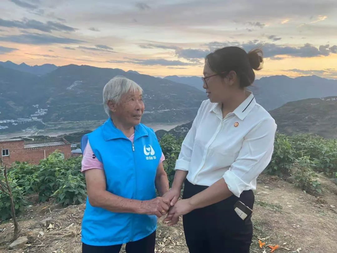 鍒樹腹鎶よ姳鍗辨儏,鍒樹腹鍕囨暍鐨勫績