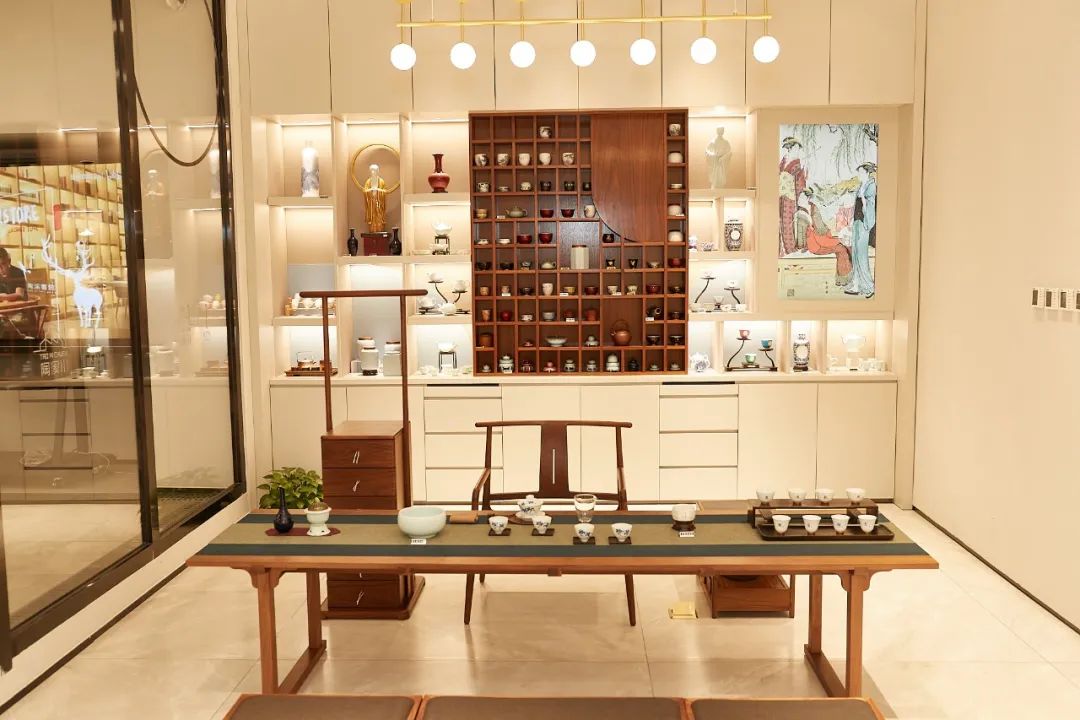 你变了，不再是我认识的那个「国贸商城」了