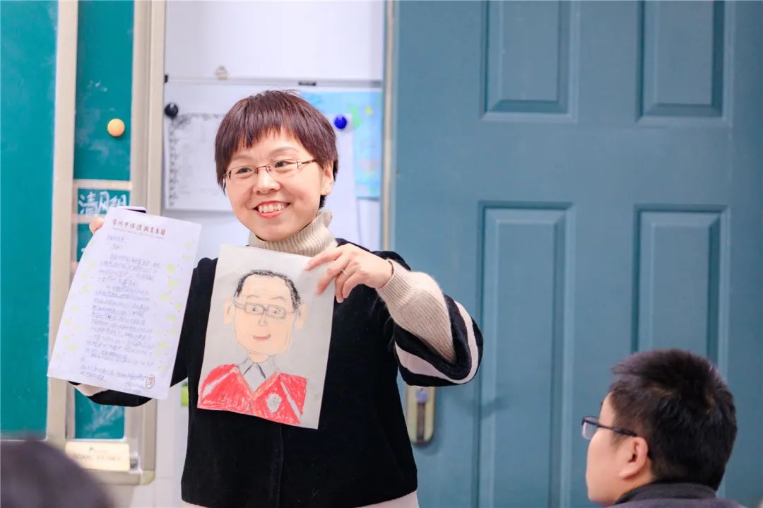 先“猜座位”再开会？钟楼这所小学的家长会火了！