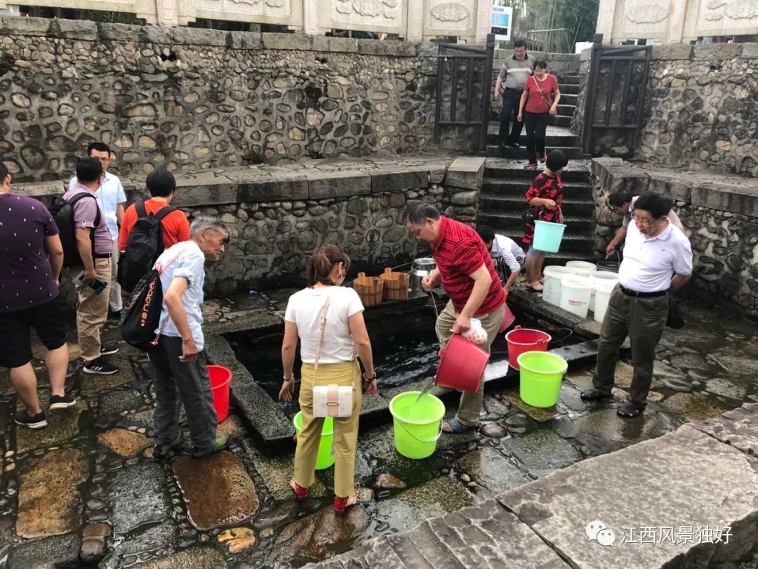 泡温泉仪式感,江西温泉镇泡温泉攻略