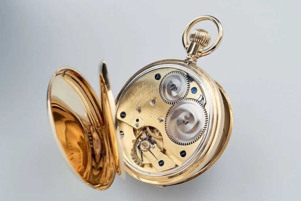 女生甭考虑了,纯纯的德国男士手表品牌,宇联表怀表风计时码表