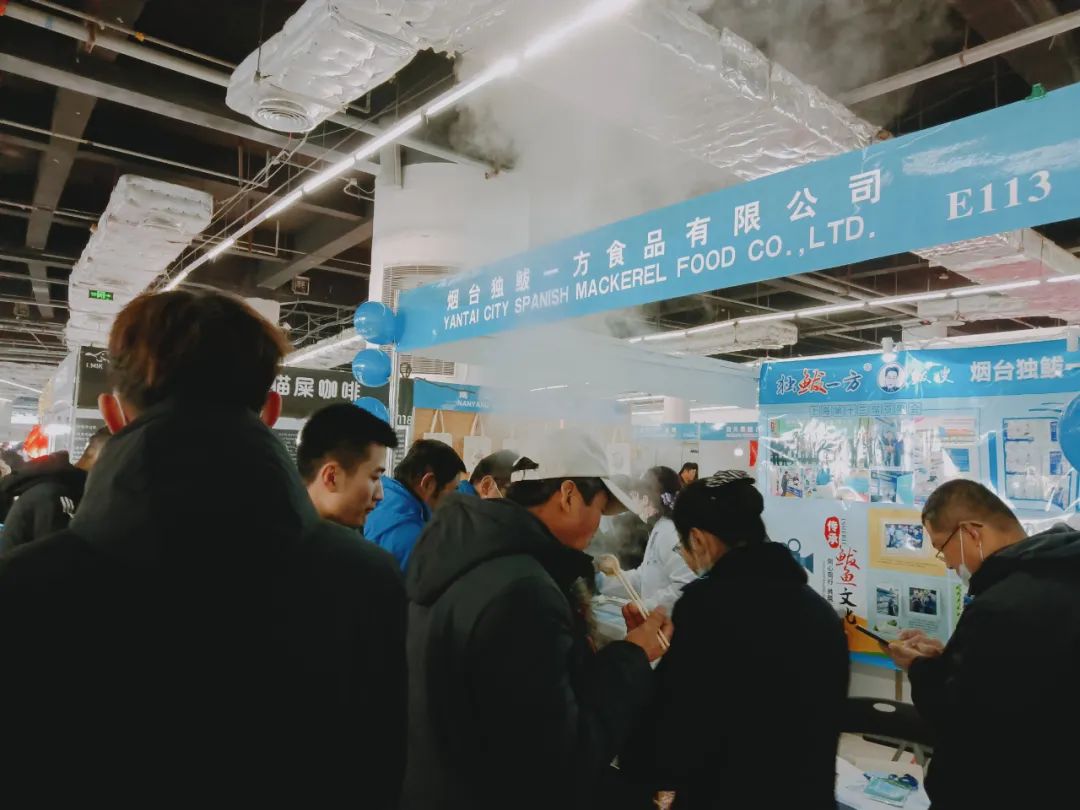 在家门口品尝特色民族美食,家门口的美食必须来尝一下