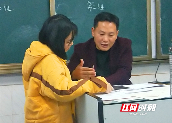 邵阳市周斌,邵阳周斌