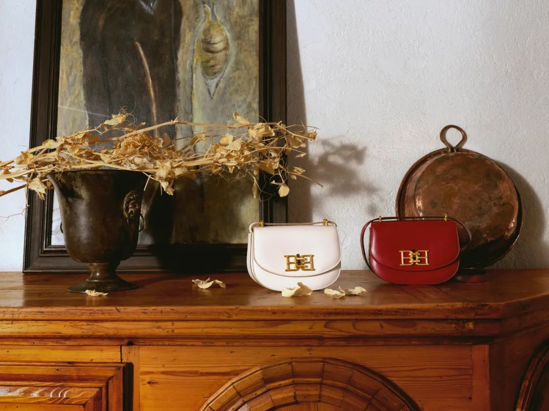 冰川、豹纹、天鹅、游乐园...今年的圣诞限量单品简直挑花眼