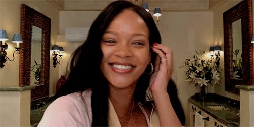 冰川、豹纹、天鹅、游乐园...今年的圣诞限量单品简直挑花眼