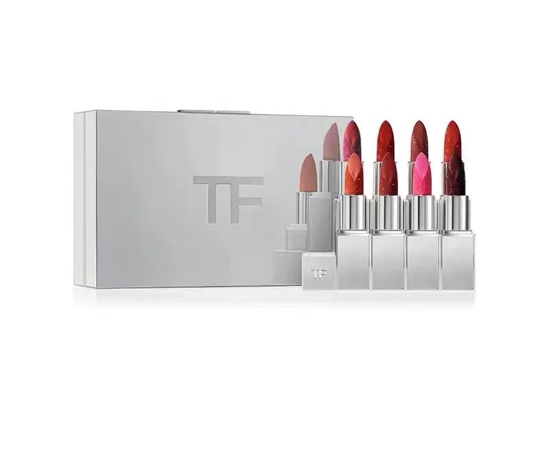 冰川、豹纹、天鹅、游乐园...今年的圣诞限量单品简直挑花眼