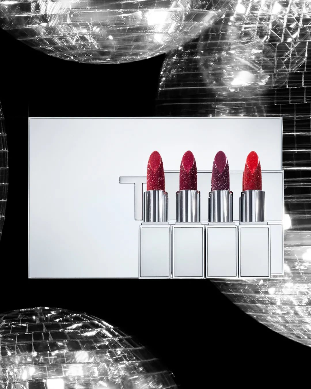 冰川、豹纹、天鹅、游乐园...今年的圣诞限量单品简直挑花眼