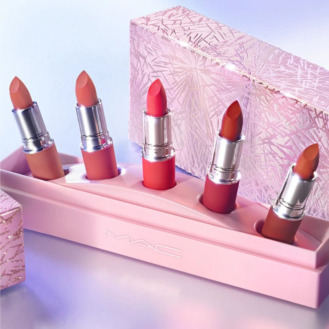 冰川、豹纹、天鹅、游乐园...今年的圣诞限量单品简直挑花眼