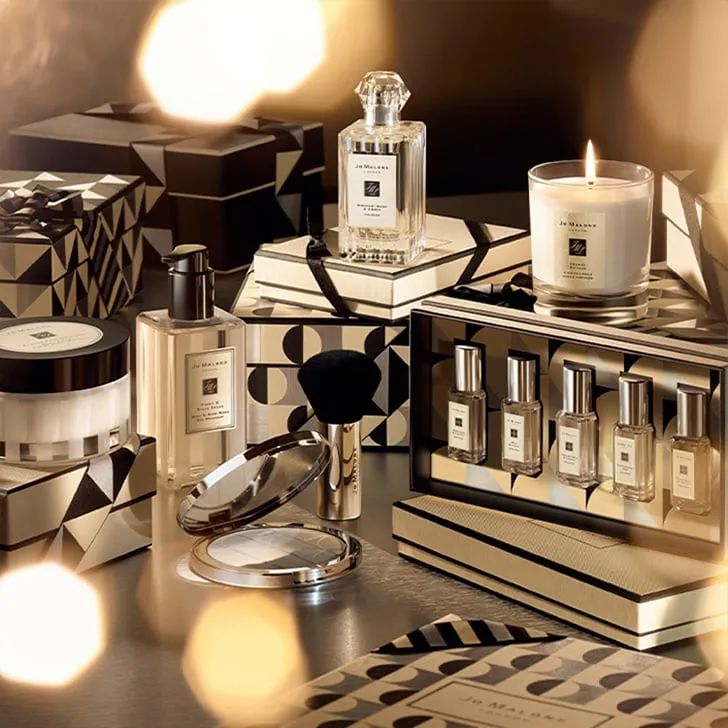 冰川、豹纹、天鹅、游乐园...今年的圣诞限量单品简直挑花眼