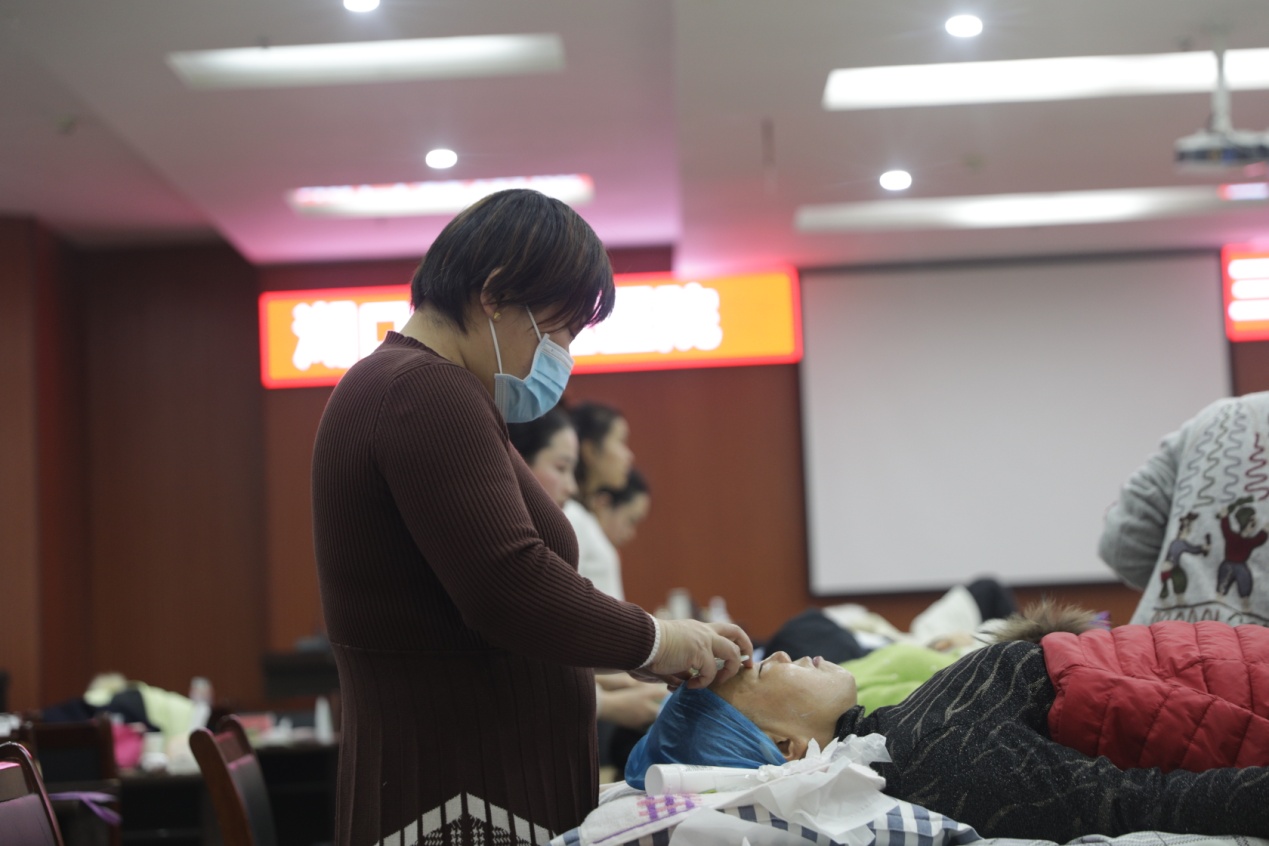 张秀勤教授刮痧视频,张秀勤全息刮痧培训班