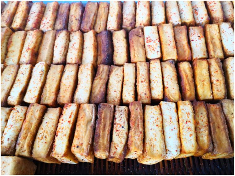 歙县：红红火火迎新年火焙豆腐这么做