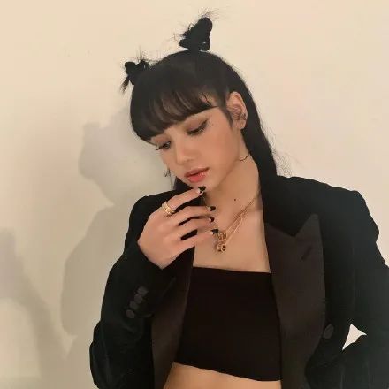 年度会穿榜单来了你爱豆同款都在这儿!快买