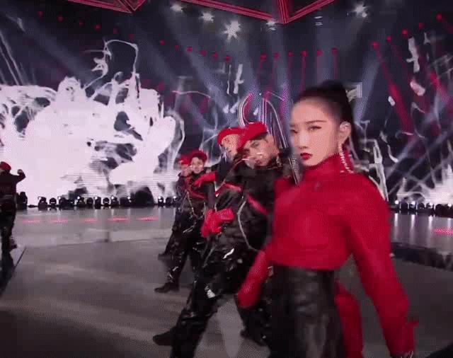 年度会穿榜单来了你爱豆同款都在这儿!快买