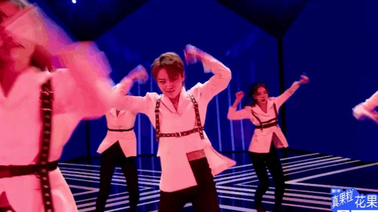 年度会穿榜单来了你爱豆同款都在这儿!快买